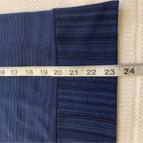 Lole pullover size Large - Picture 3 of 4